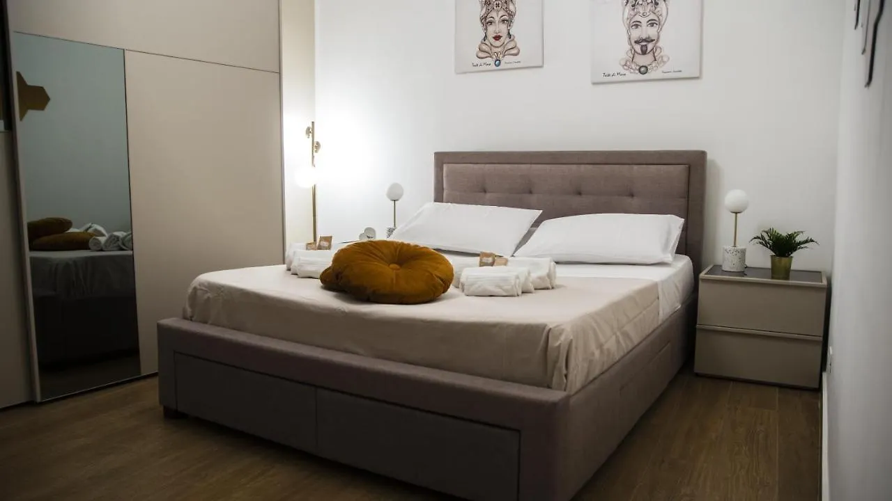 Le Maioliche Apartment Palermo 0*,  Italia